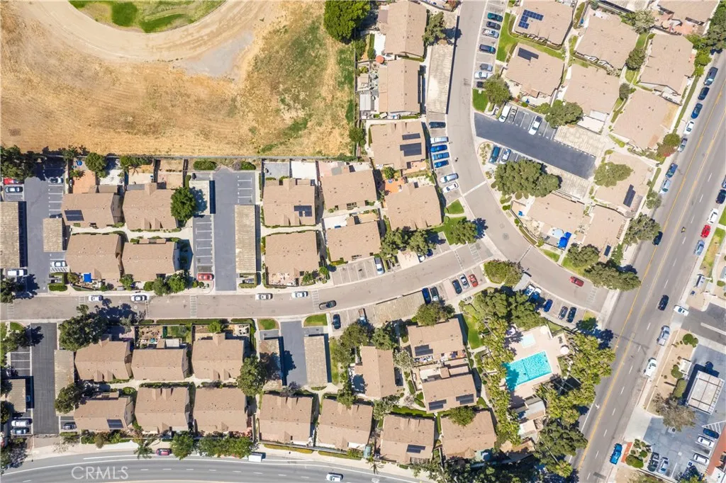 https://cdn.realtyfeed.com/cdn/127/305487731/bd8abf8d3907700b567a73779cabd4e9.webp
