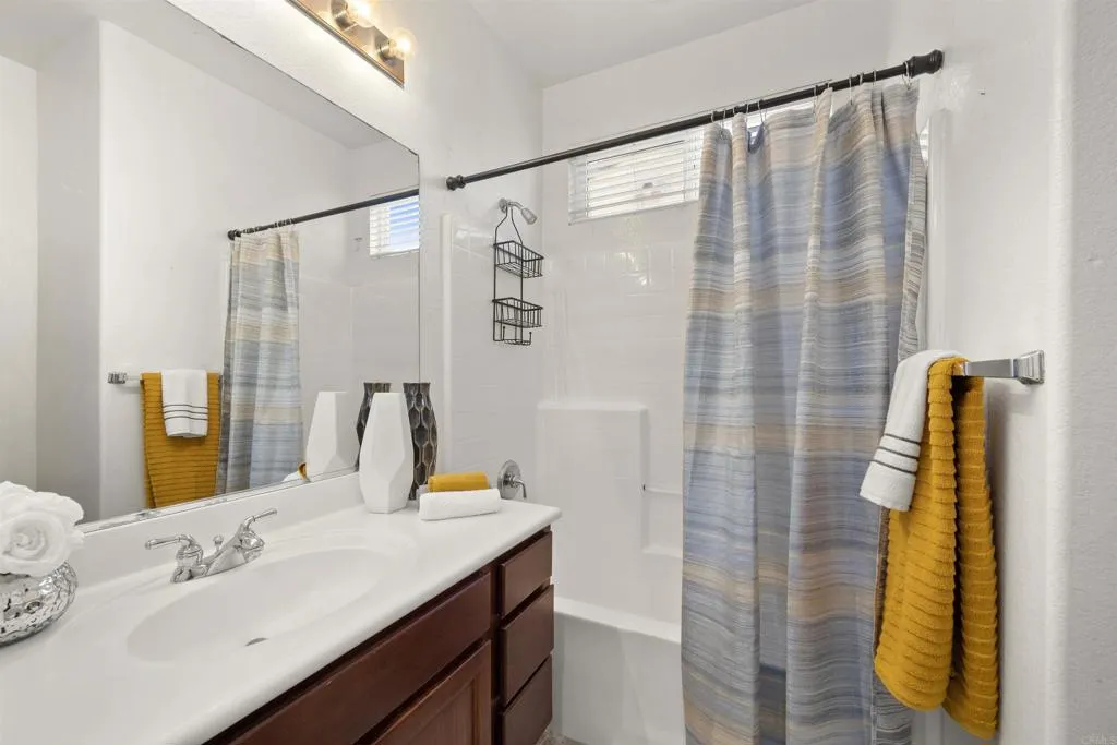 https://cdn.realtyfeed.com/cdn/127/305488179/b58b02d453b9cf8483b99889cfb265e6.webp