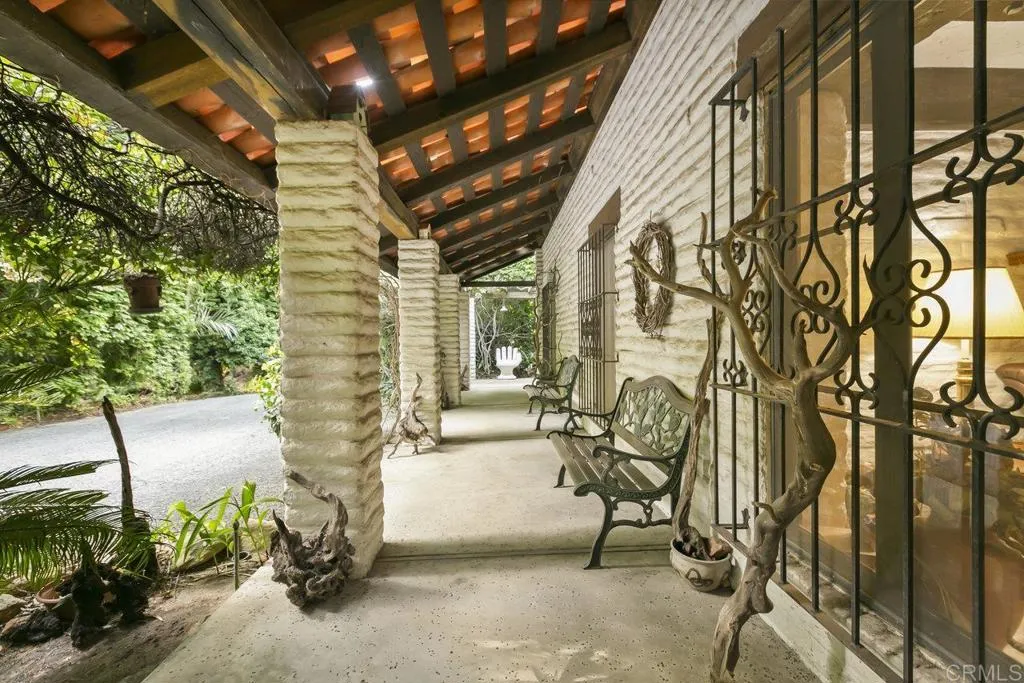 https://cdn.realtyfeed.com/cdn/127/305489738/9d6407ac5d114472250a2902ea5b3a5b.webp