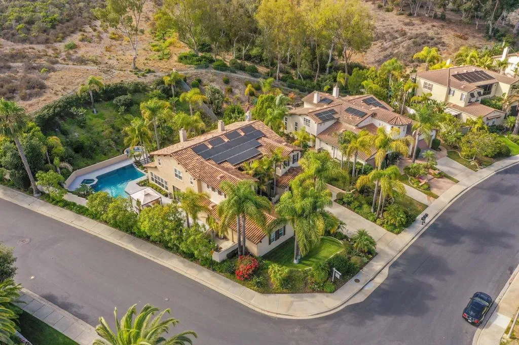 https://cdn.realtyfeed.com/cdn/127/305491181/0335d2477c058e5a4c2e849c5a78fcc2.webp