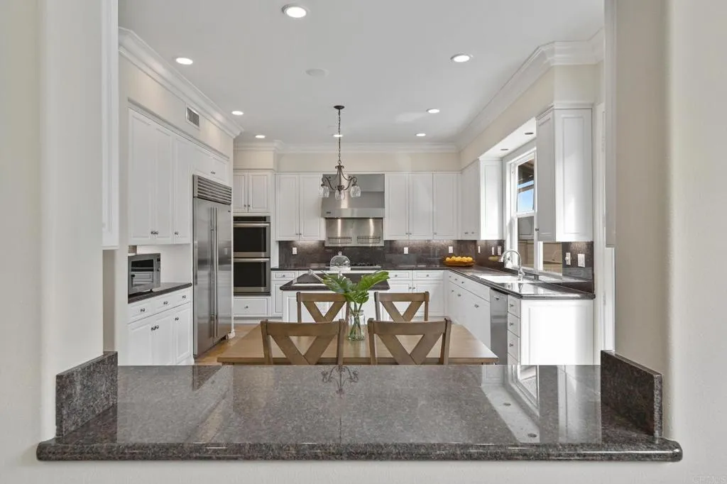 https://cdn.realtyfeed.com/cdn/127/305491181/81e92547e45f254e2c989760825b9426.webp