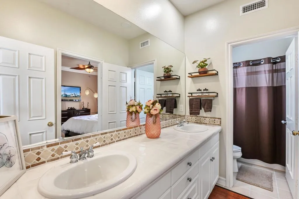https://cdn.realtyfeed.com/cdn/127/305491181/eb6357d5a8828ea9159a7819993eb287.webp