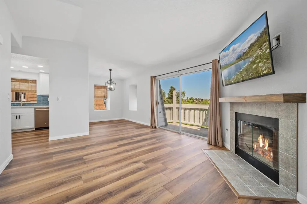 https://cdn.realtyfeed.com/cdn/127/305694557/2f71601a2129cb154ef3db05c2e5a283.webp