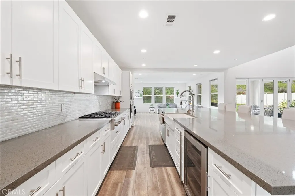 https://cdn.realtyfeed.com/cdn/127/305698297/56ec0d2e377525efff787a89e0cdc01a.webp