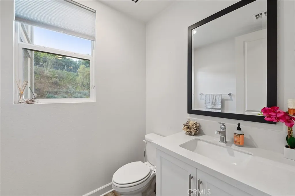https://cdn.realtyfeed.com/cdn/127/305698297/ebdae001a865312769f3636a3f07ccb9.webp