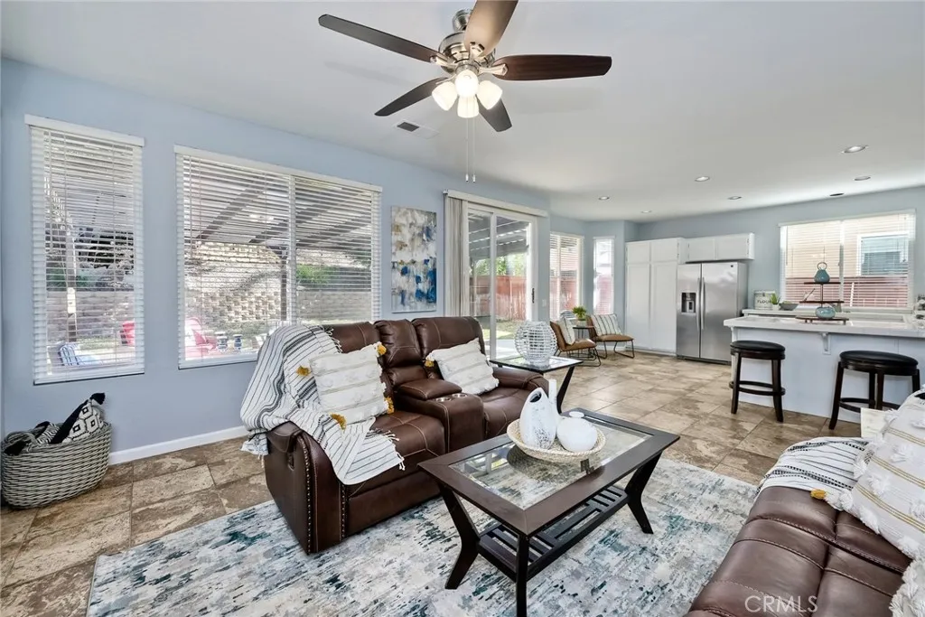 https://cdn.realtyfeed.com/cdn/127/305702360/ee5de4b55a8fc9afea89b92e234713b5.webp