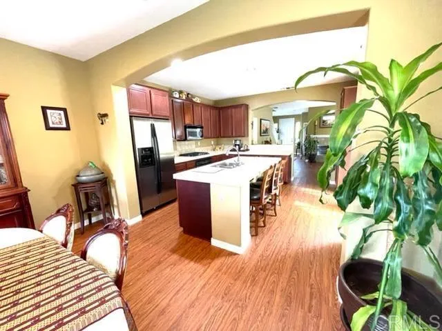 https://cdn.realtyfeed.com/cdn/127/305703897/ffa016631f6439a73046104784069a0f.webp