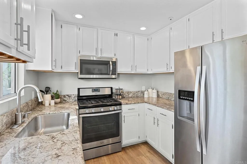 https://cdn.realtyfeed.com/cdn/127/305704617/7cdfe5b3079ce38c257b666b5975704e.webp