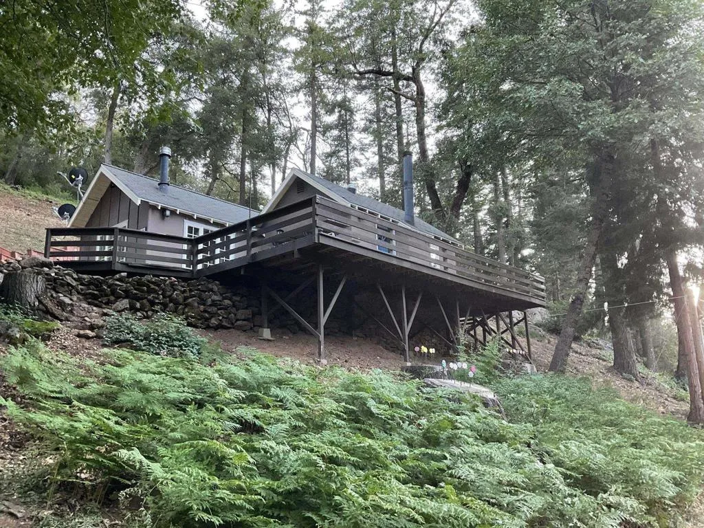 https://cdn.realtyfeed.com/cdn/127/305706554/694e49da37bc81a0a255632e5b54ff51.webp