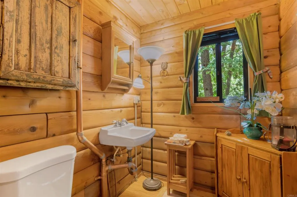 https://cdn.realtyfeed.com/cdn/127/305706734/065e0c4b7d0382111d76f368fe684a37.webp
