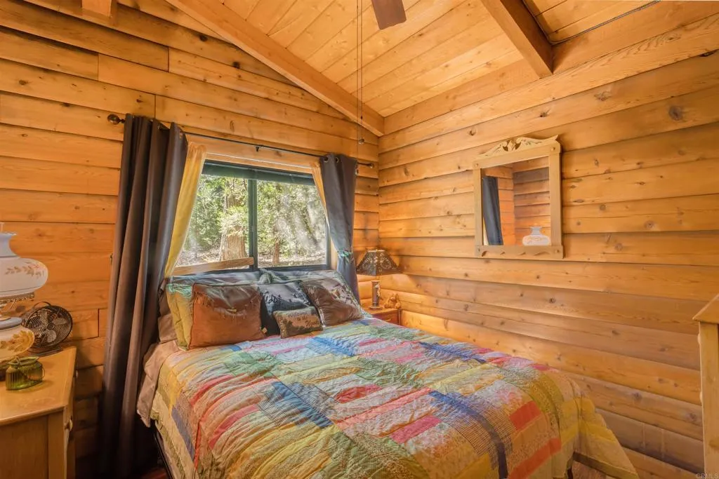 https://cdn.realtyfeed.com/cdn/127/305706734/7c54cecc04fa48424ffe18e93bbd4d32.webp