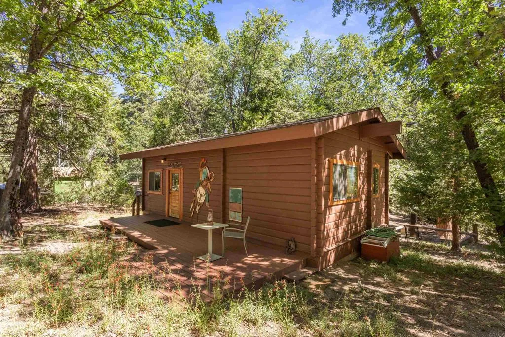 https://cdn.realtyfeed.com/cdn/127/305706734/de9f0cfb7966dbc5039d1d78c1a9279b.webp