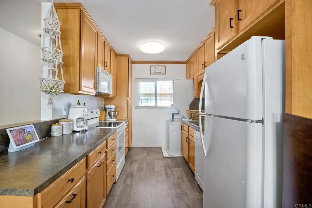 https://cdn.realtyfeed.com/cdn/127/305708273/ae7347e3e7b47278eaf4dbc212715ac1.webp