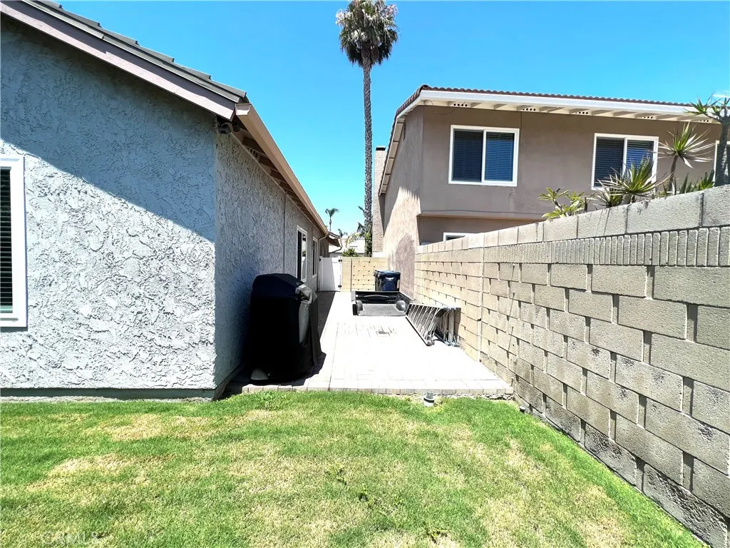 8896 Thames River Avenue, Fountain Valley, CA, 92708