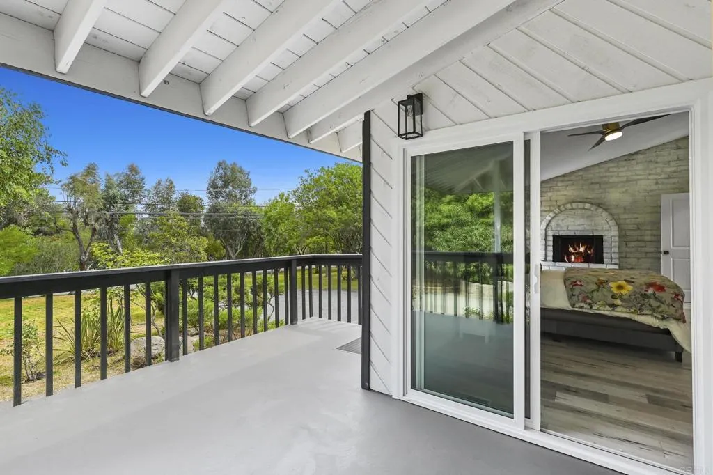 https://cdn.realtyfeed.com/cdn/127/305713101/1cbee1caecb987d2ba7ef9a9c1840f13.webp