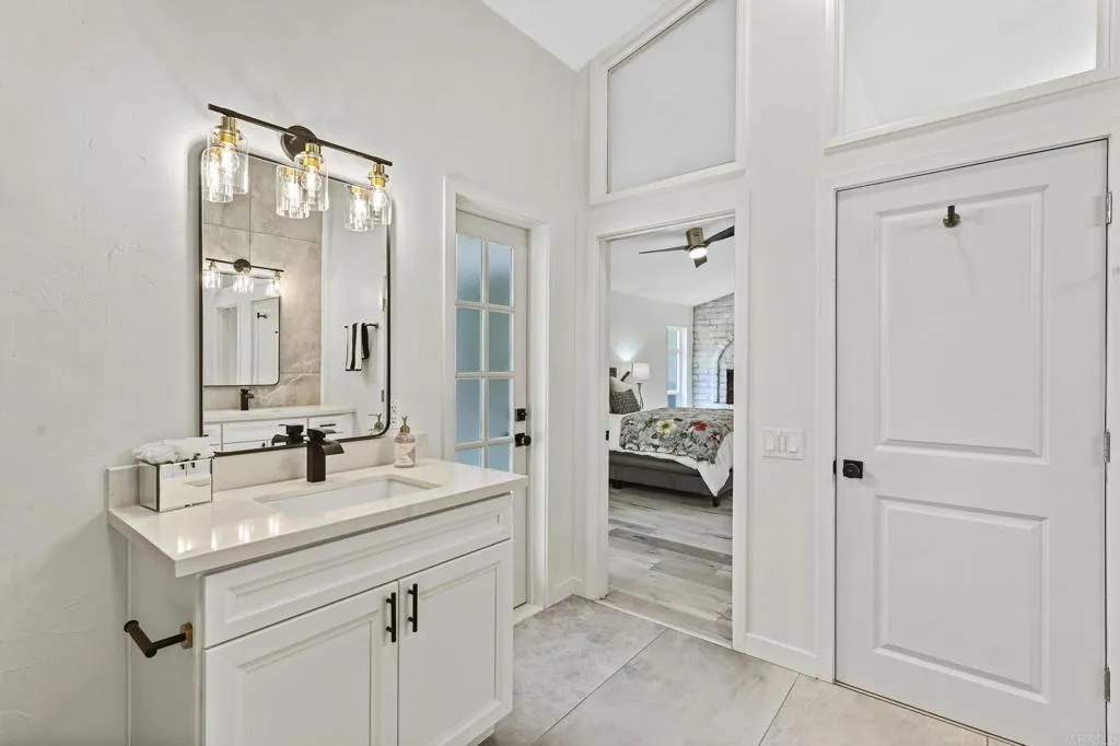 https://cdn.realtyfeed.com/cdn/127/305713101/8ae442c7d939165ac67893a827141f22.webp