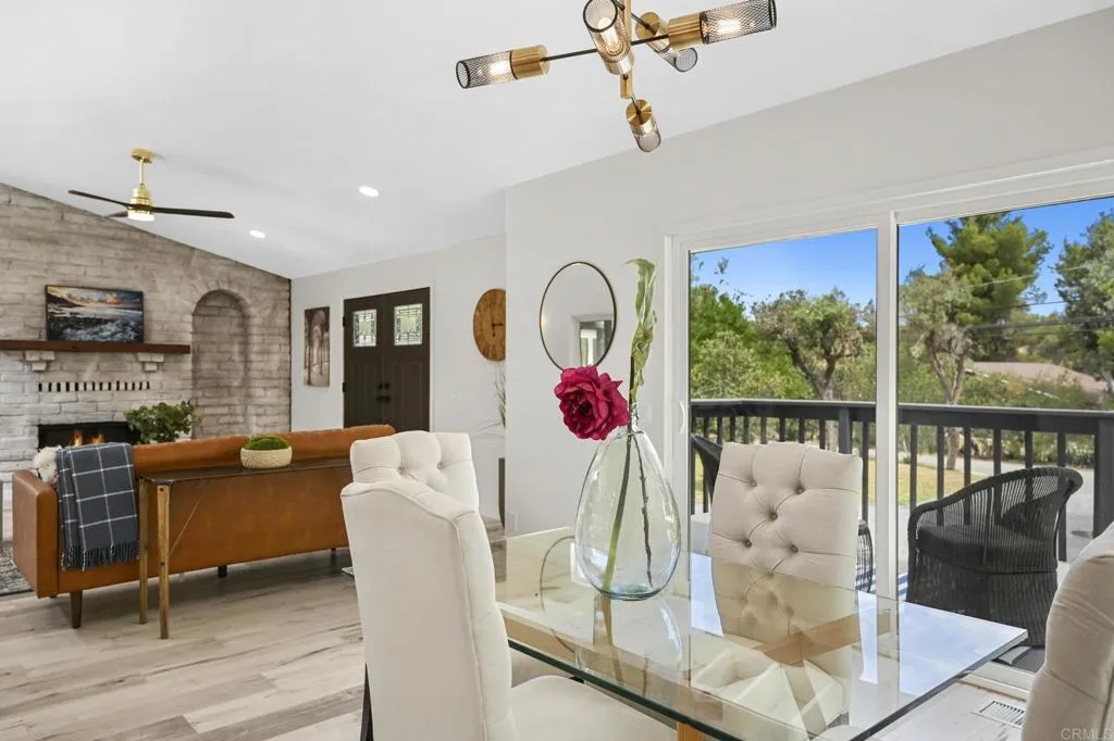 https://cdn.realtyfeed.com/cdn/127/305713101/8c169bbab79bc5dea72f9dbc2938ba18.webp