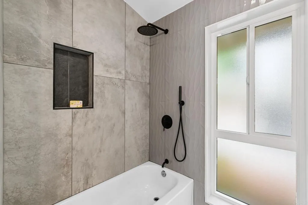 https://cdn.realtyfeed.com/cdn/127/305713101/91fca54fd7e5e0c91434a96ed1926d23.webp