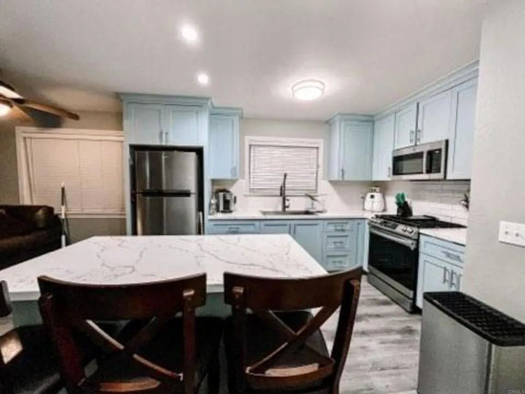https://cdn.realtyfeed.com/cdn/127/305713116/8dda8dd6c308ac200988db951547b27c.webp