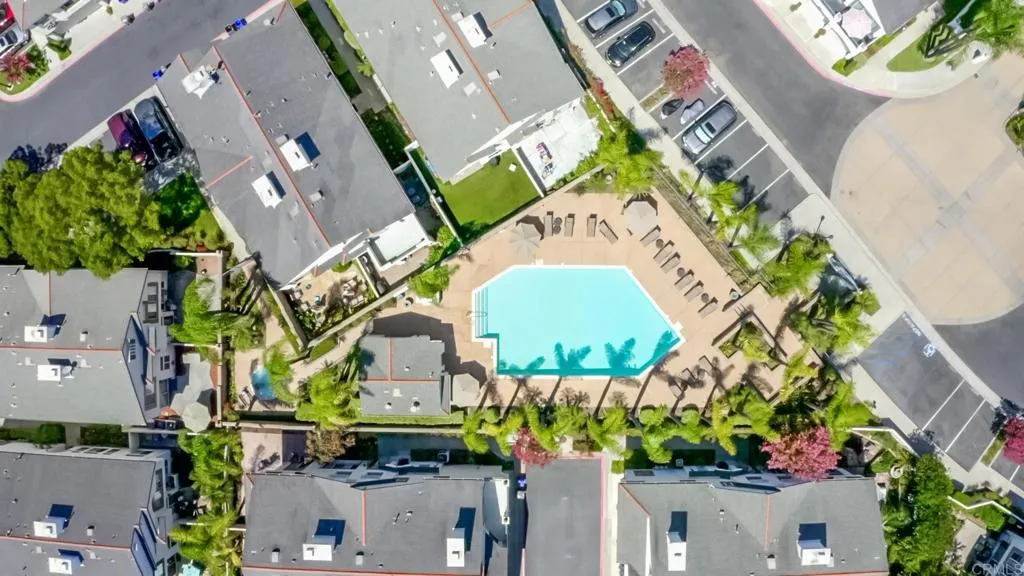 https://cdn.realtyfeed.com/cdn/127/305716824/384b3fdd65d26d3faa1e03bda65259c3.webp