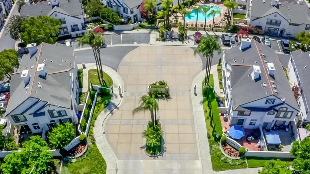 https://cdn.realtyfeed.com/cdn/127/305716824/5c432190aaba2fd629716c32291e7036.webp