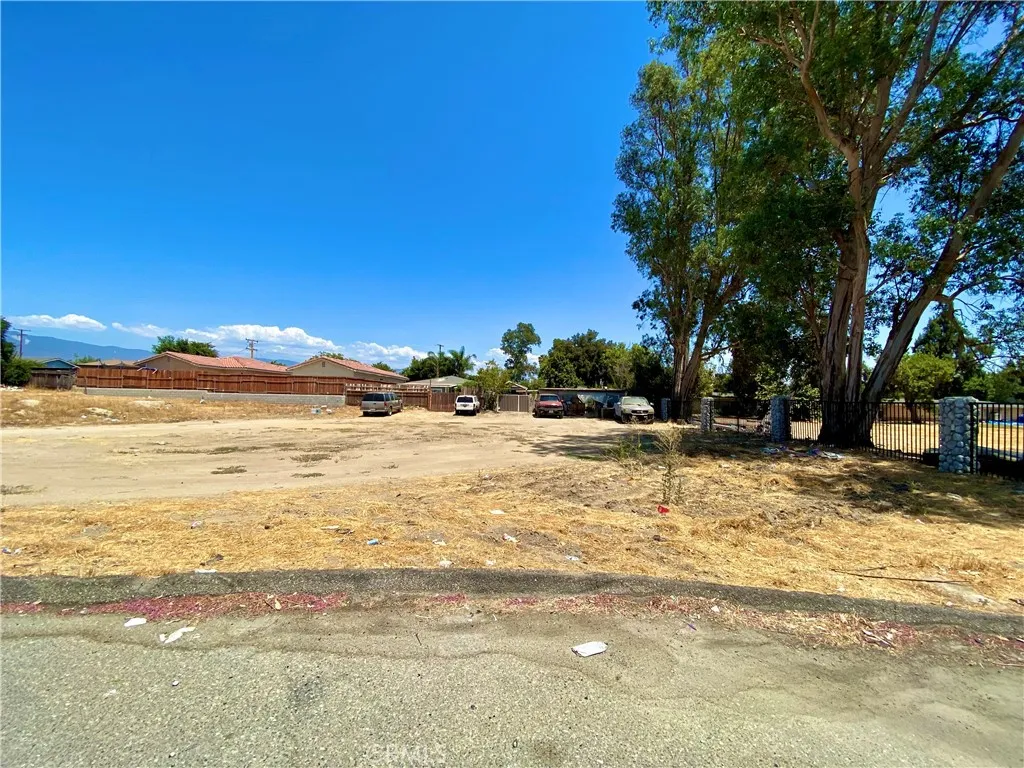 San Bernardino, CA 92411