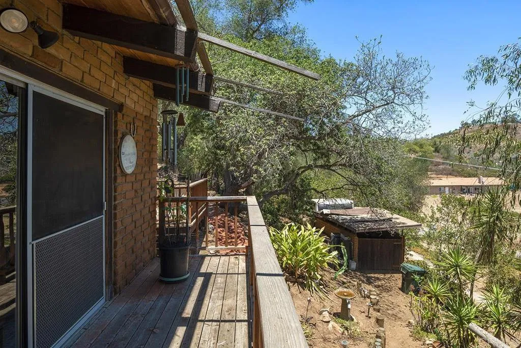 https://cdn.realtyfeed.com/cdn/127/305726238/fc748518c12487956512c3746250164f.webp