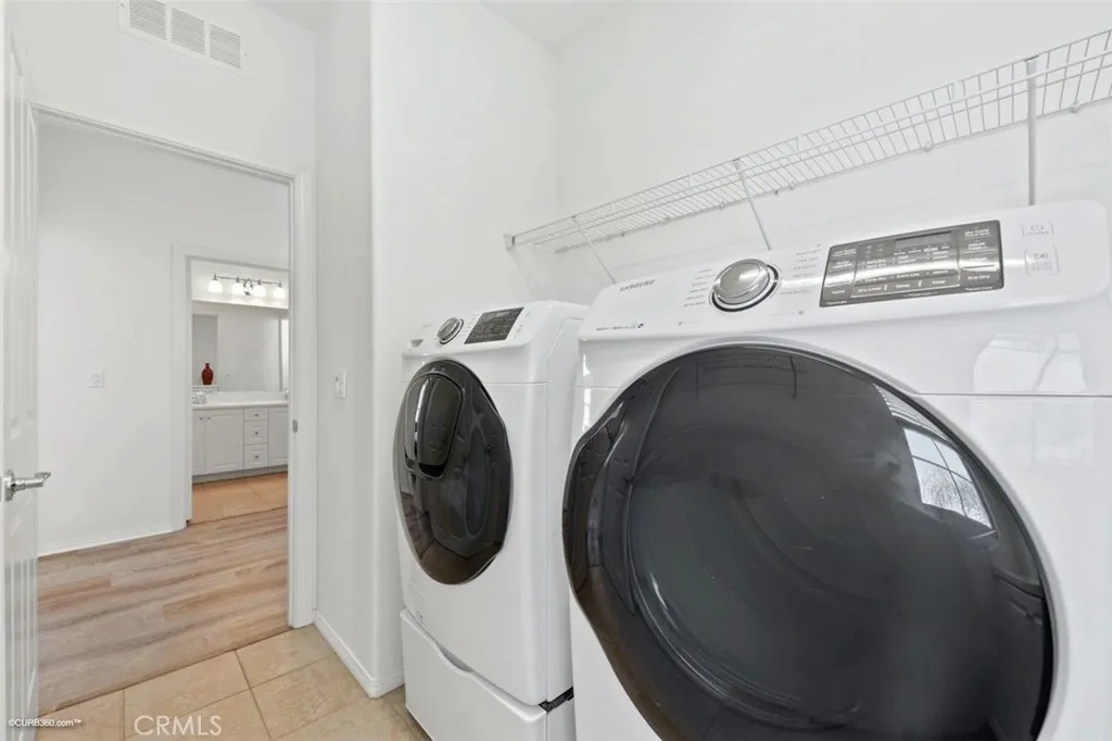 https://cdn.realtyfeed.com/cdn/127/305726607/799896f8fd94d2bde24b68c203c532d8.webp