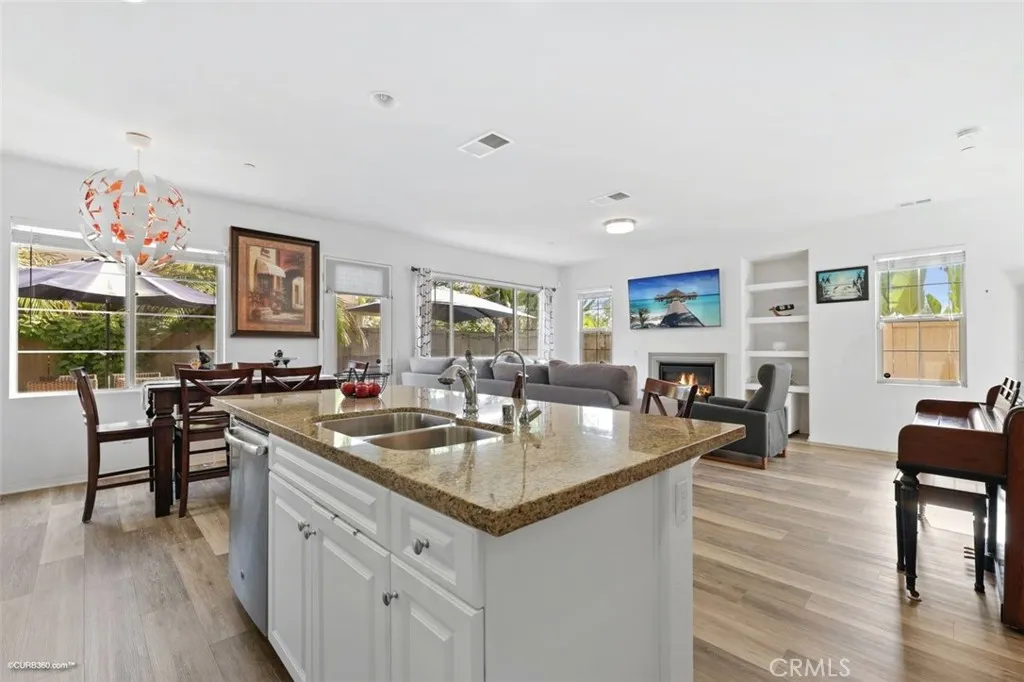 https://cdn.realtyfeed.com/cdn/127/305726607/8b5a449b8355b683a5c84245f4781f69.webp