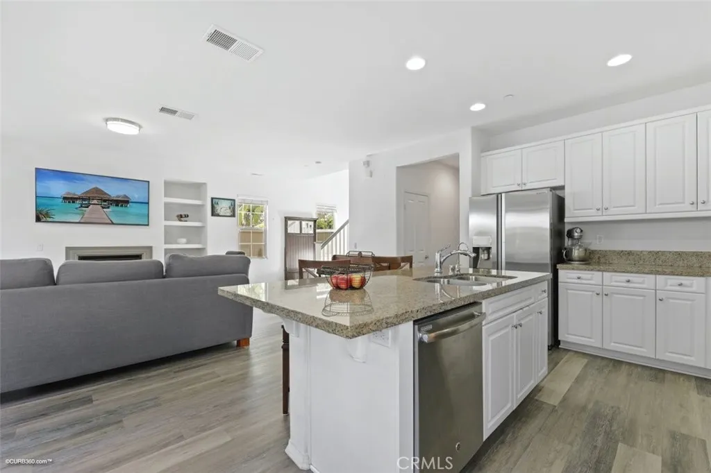 https://cdn.realtyfeed.com/cdn/127/305726607/a1a23c39854caef44cd0296f95a02a0f.webp