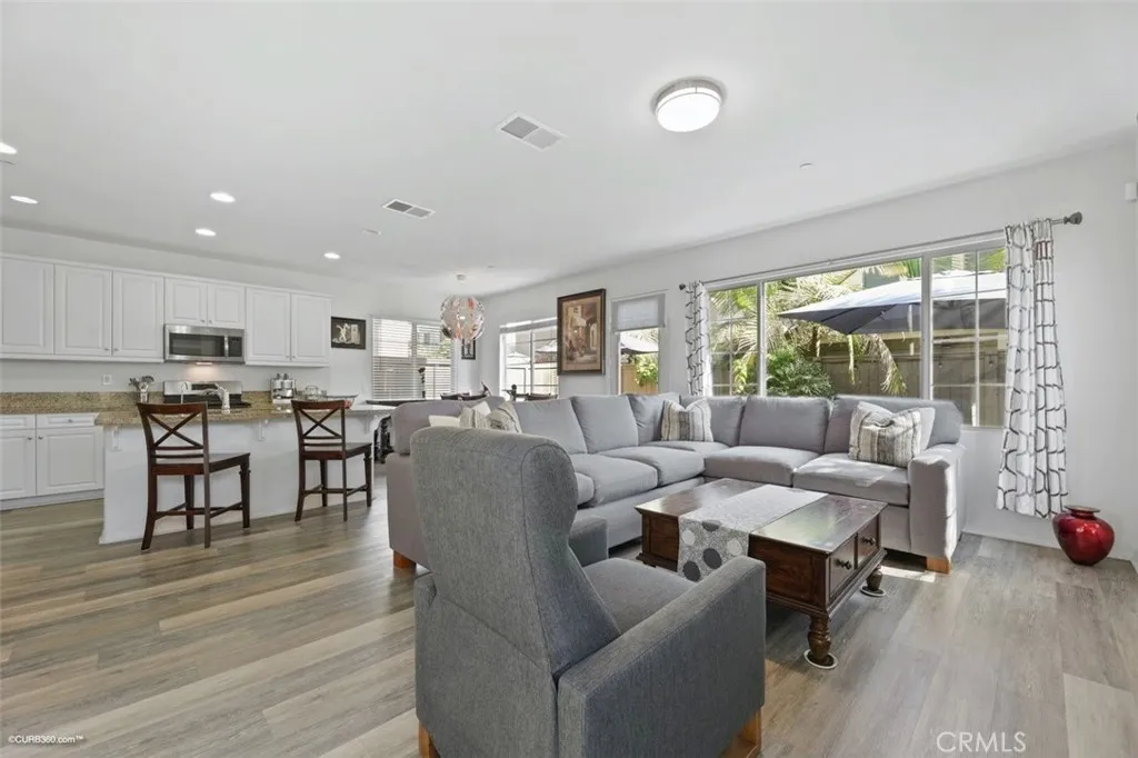 https://cdn.realtyfeed.com/cdn/127/305726607/d4c227646cd842e8cbba7e7cbb96cdfd.webp