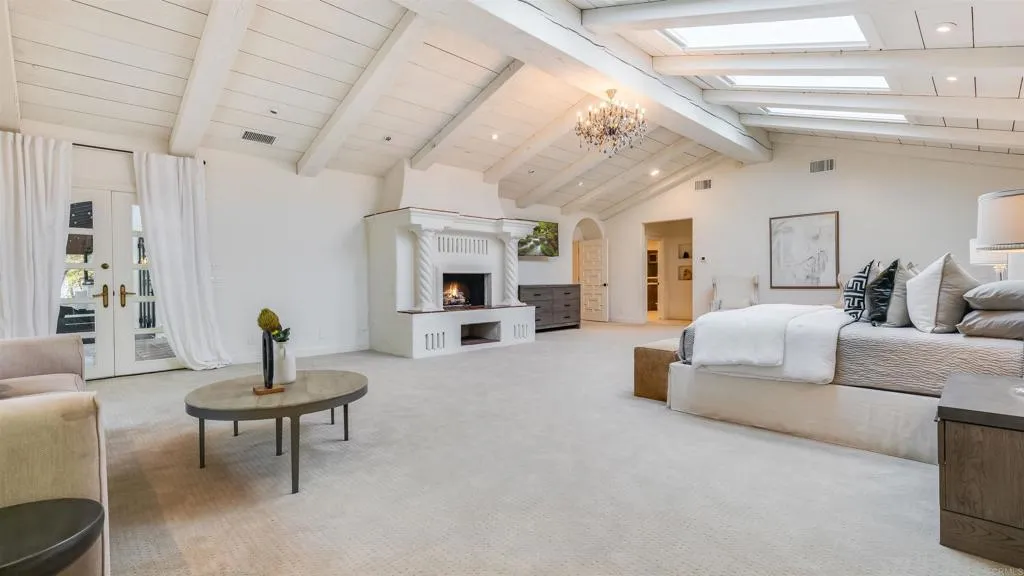 https://cdn.realtyfeed.com/cdn/127/305727185/3d6d89690575d550b95bf3675a2c5edd.webp