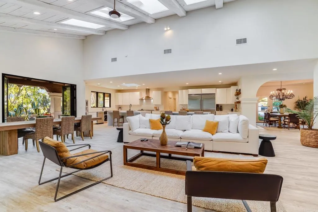 https://cdn.realtyfeed.com/cdn/127/305727185/d8b2fa2e13389a3a044e520410710ddb.webp
