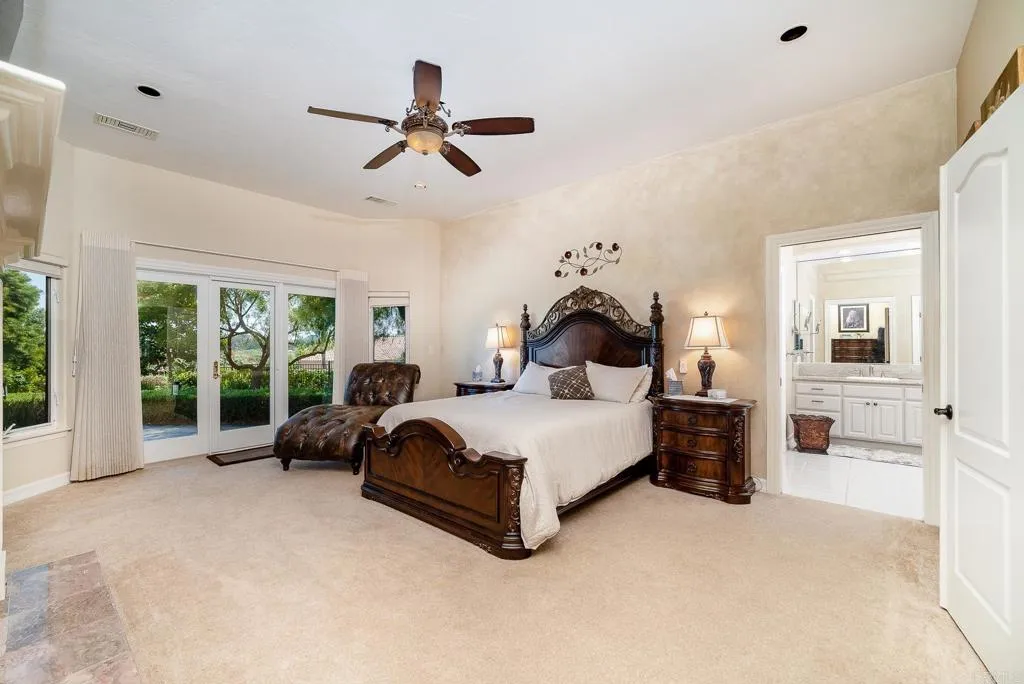 https://cdn.realtyfeed.com/cdn/127/305727206/24569fcb5fcbb3142d0d09d73c2ab7a2.webp