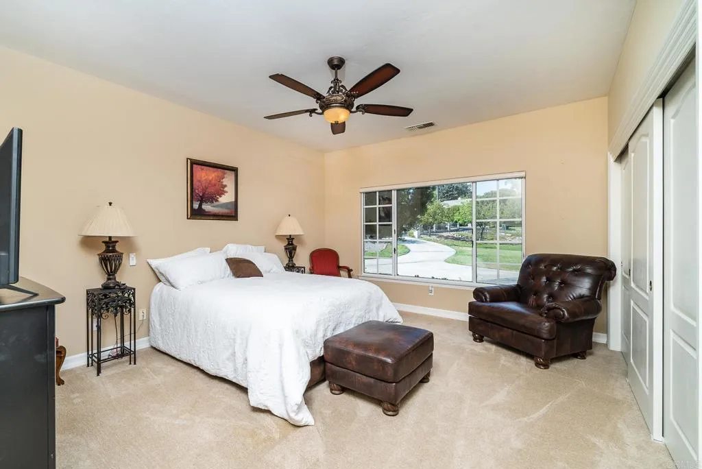 https://cdn.realtyfeed.com/cdn/127/305727206/339d49f4f45fafa9c42e1bd16f76558f.webp