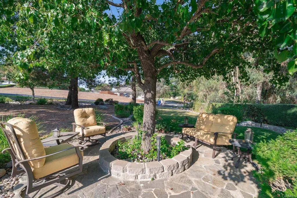https://cdn.realtyfeed.com/cdn/127/305727206/627c05602f7048c76f169fdae4f7ec71.webp