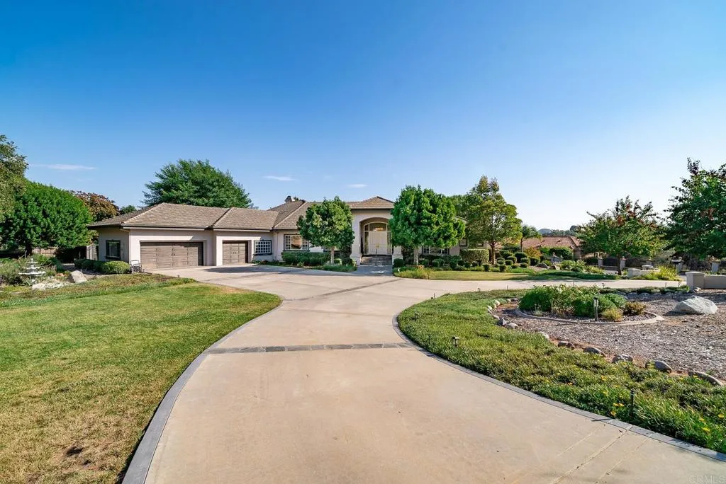 https://cdn.realtyfeed.com/cdn/127/305727206/6c878dd6917621032e8123eb72c8a140.webp