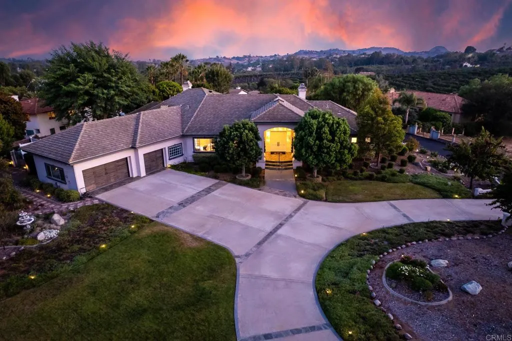 https://cdn.realtyfeed.com/cdn/127/305727206/7933c69f39ee96874e42d205a1ba3e52.webp