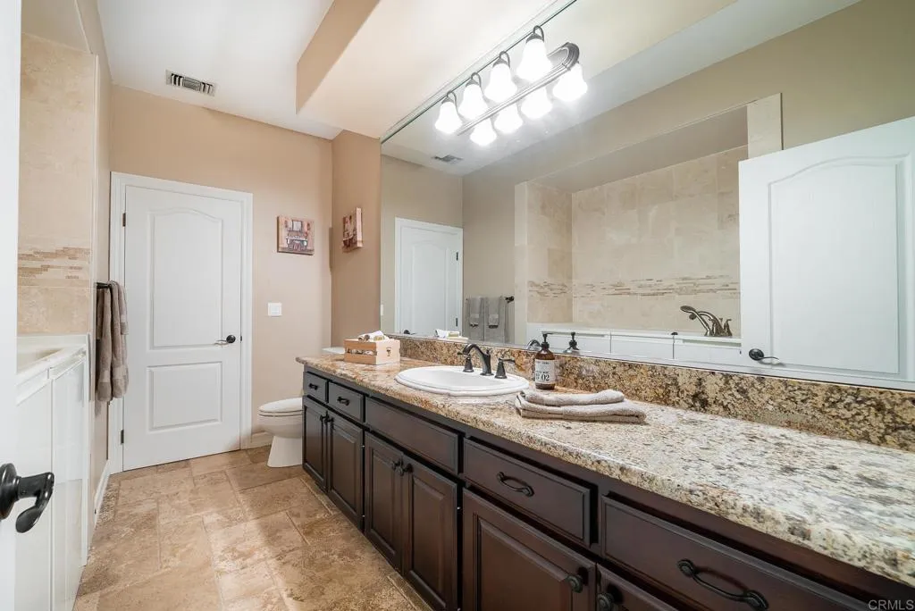 https://cdn.realtyfeed.com/cdn/127/305727206/8b1988ff4c9bc92ae5e67ba0204f723c.webp