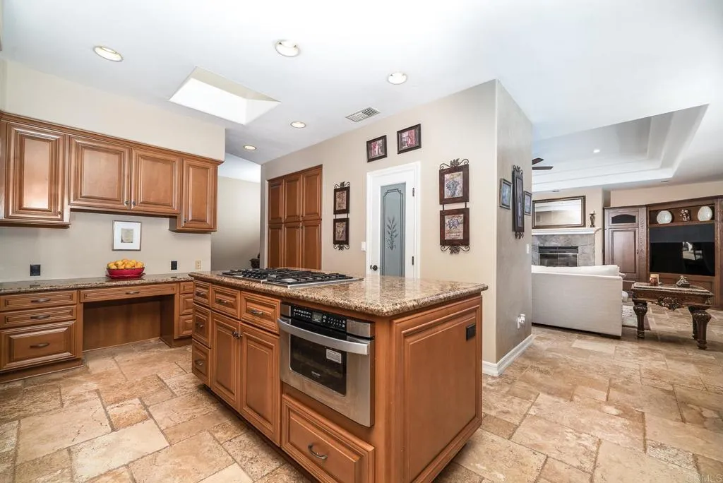 https://cdn.realtyfeed.com/cdn/127/305727206/9c857ff535e792d34e7dae1cdce20f06.webp