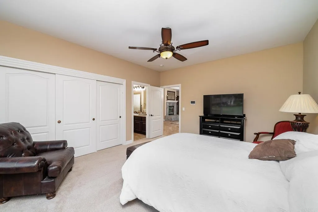 https://cdn.realtyfeed.com/cdn/127/305727206/cddba9d1ddca29706a39aa5b7886f440.webp