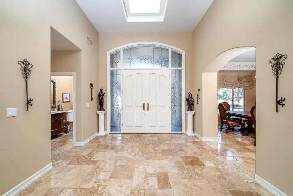 https://cdn.realtyfeed.com/cdn/127/305727206/e0e12620fdc3a67f09b43ed87e0d56e5.webp