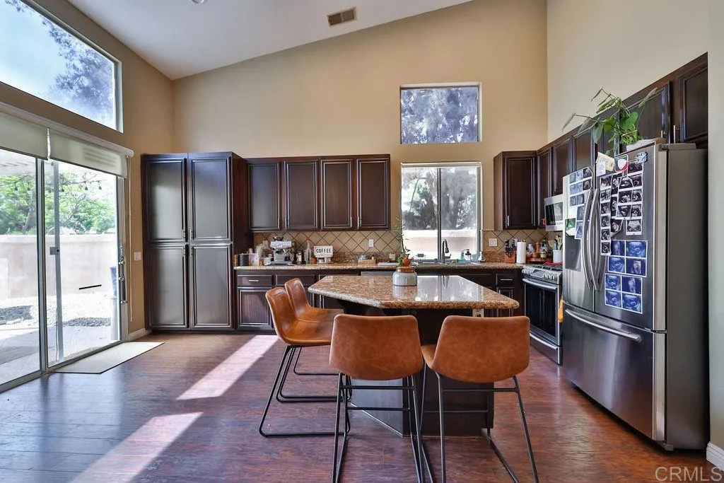 https://cdn.realtyfeed.com/cdn/127/305751737/2dd4d7790f50462fa190568d738e99f1.webp