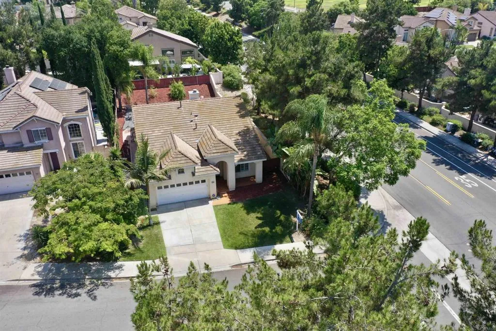https://cdn.realtyfeed.com/cdn/127/305751737/f4c603e602b6e3011837281f6da22083.webp
