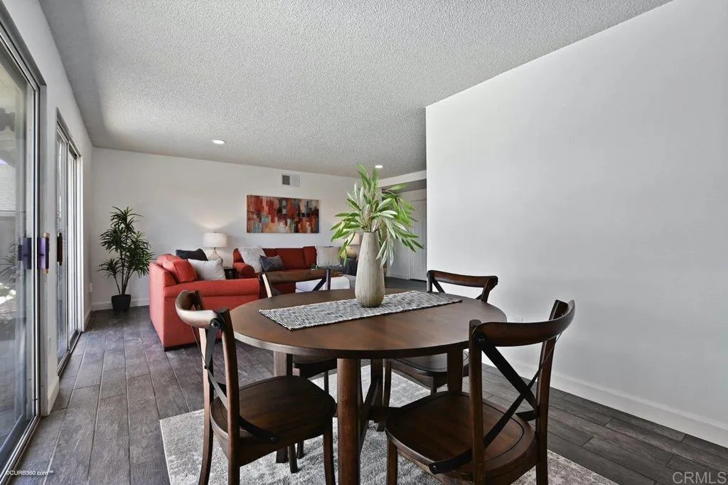 https://cdn.realtyfeed.com/cdn/127/305760481/b5388ab5279d4a9127d433ba7509201a.webp