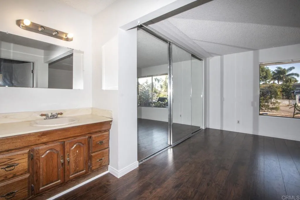https://cdn.realtyfeed.com/cdn/127/305778684/0616f2c0e5c69dd994d5a130e96a2965.webp