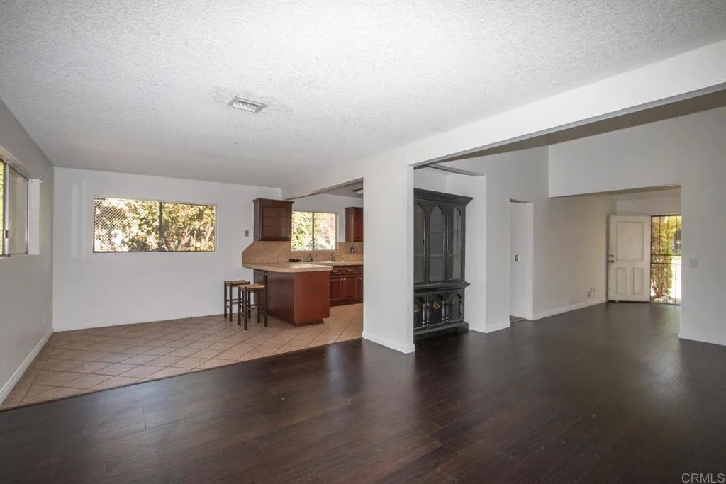 https://cdn.realtyfeed.com/cdn/127/305778684/feed1b258a6658552dd77ac89096851b.webp