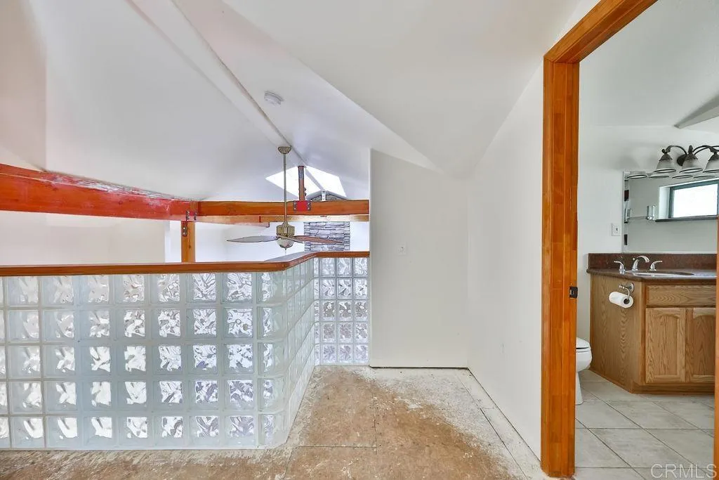 https://cdn.realtyfeed.com/cdn/127/305780750/312adc7378cefdd04c7412943af57f21.webp