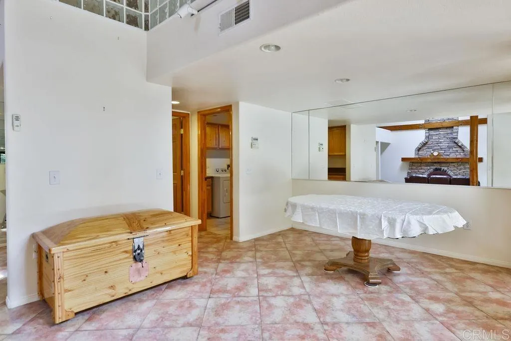 https://cdn.realtyfeed.com/cdn/127/305780750/7e2cb50125d928c1e49864afc5104413.webp