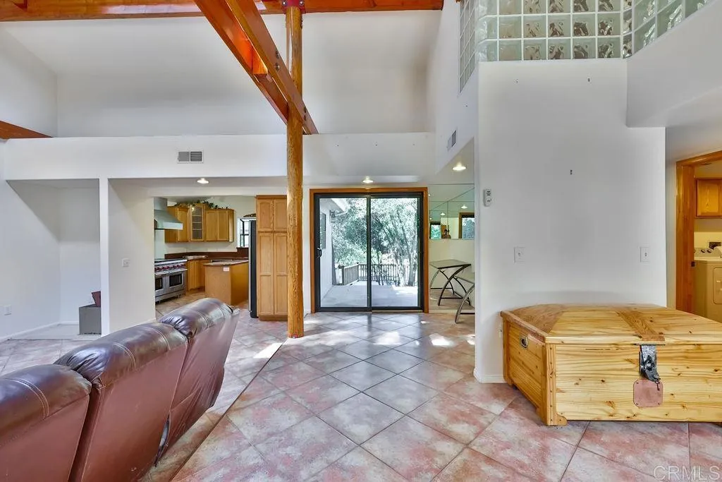 https://cdn.realtyfeed.com/cdn/127/305780750/bb74822065410c050f7dab828664d126.webp